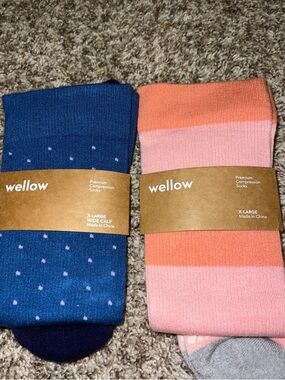 NWT! Wellow Premium Compression Socks {Blue w/Pink Dots & Pink Stripes!}Sz XL/WC
